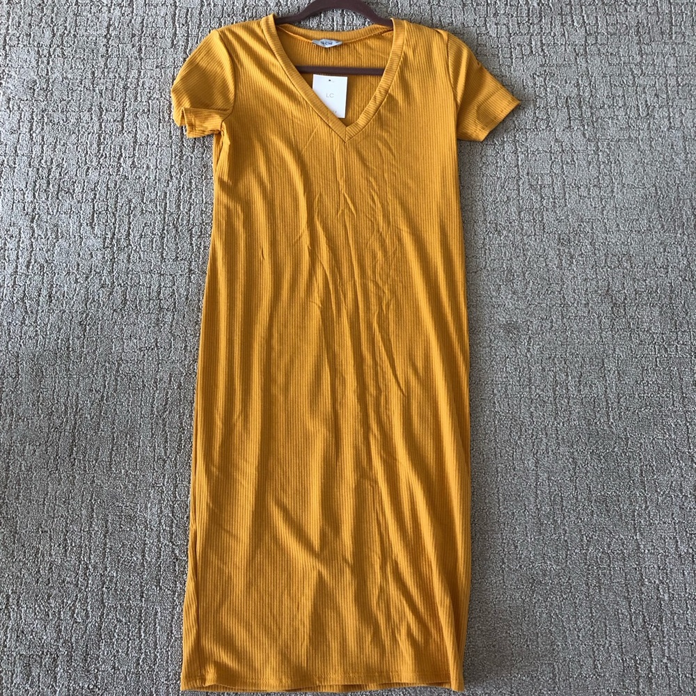 Midi Mustard Maternity Dress. Short sleeve.